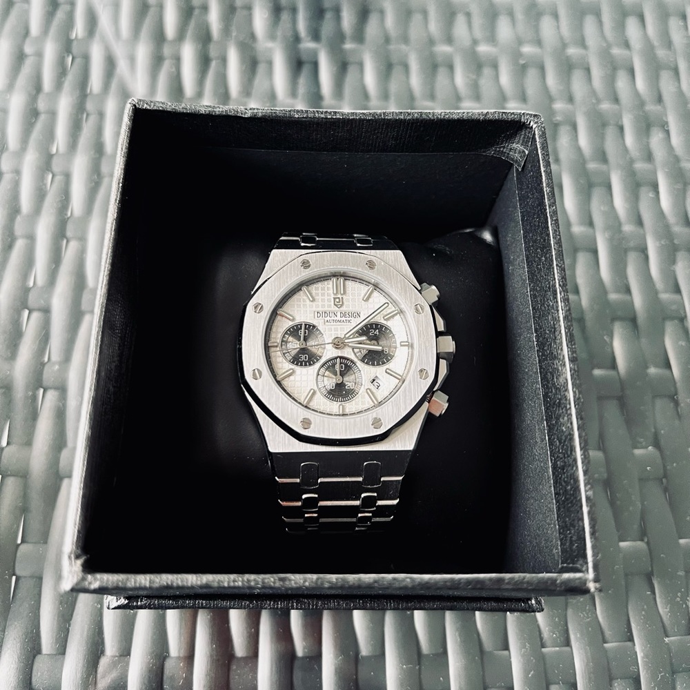 41 mm AP Royal Oak Chrono style watch by Didun Design